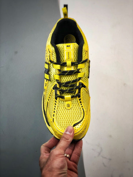 New Balance 1906 x GANNI