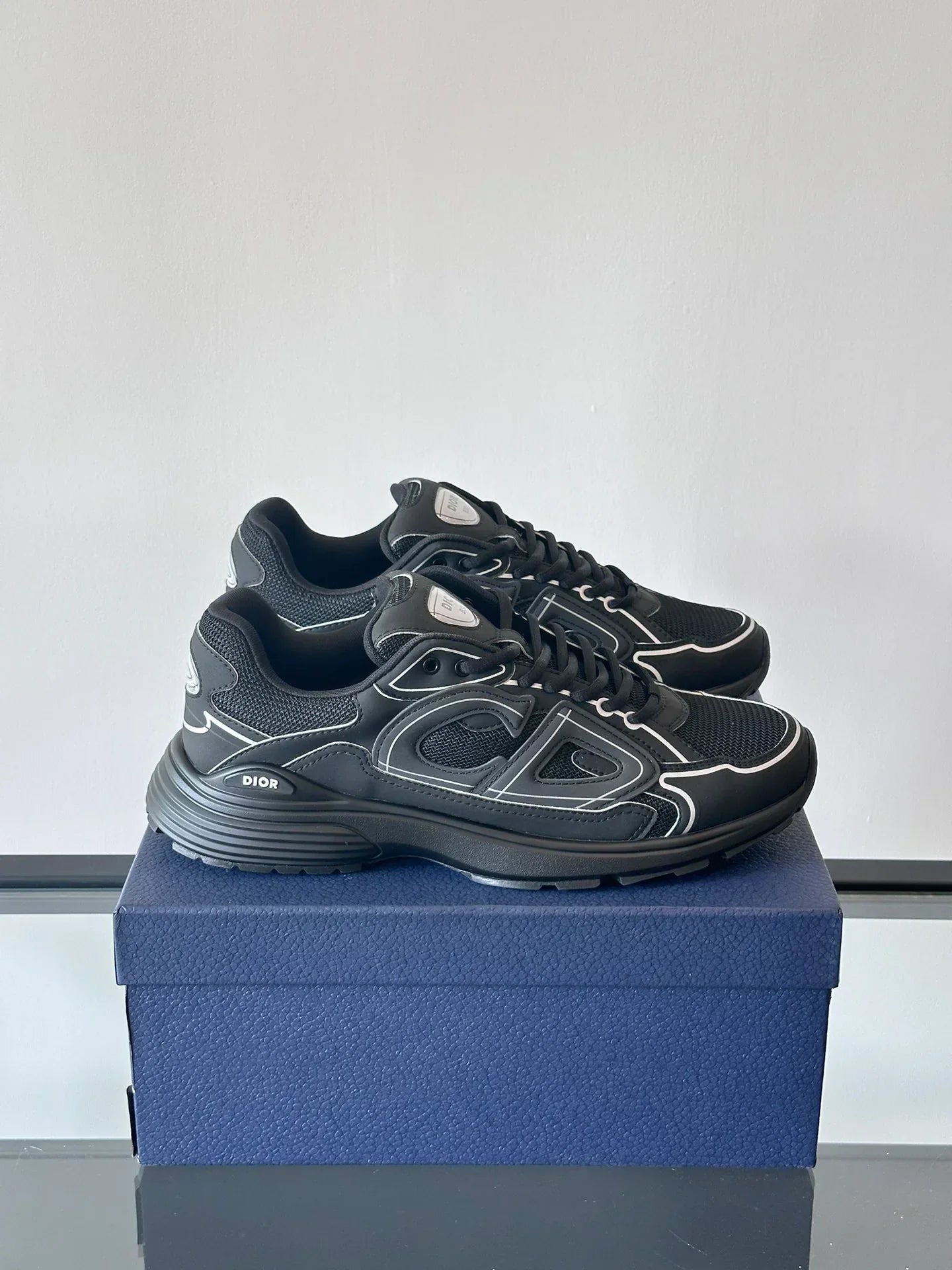 DIOR B30 TRIPLE BLACK
