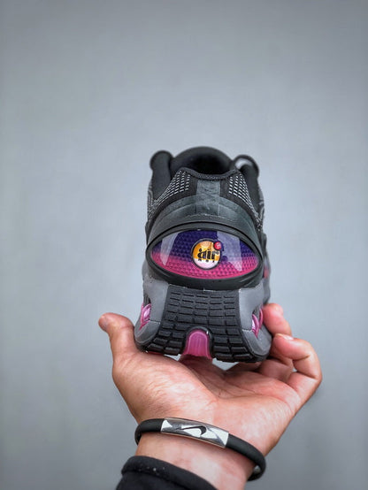 NIKE Air Max DN Noir Violet