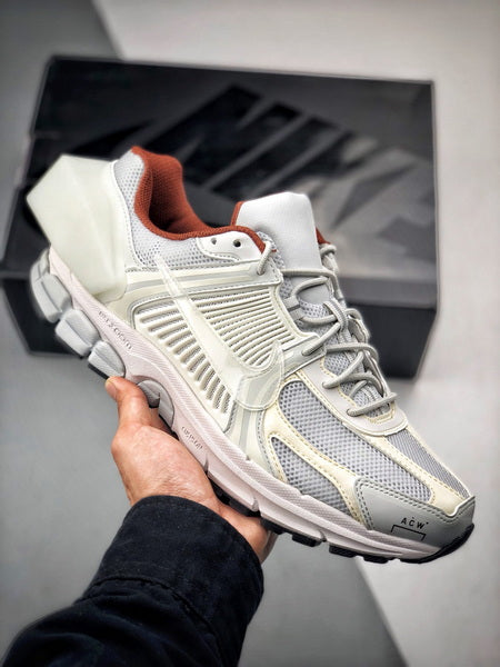 NIKE ZOOM Vomero 5 A-Cold-Wall