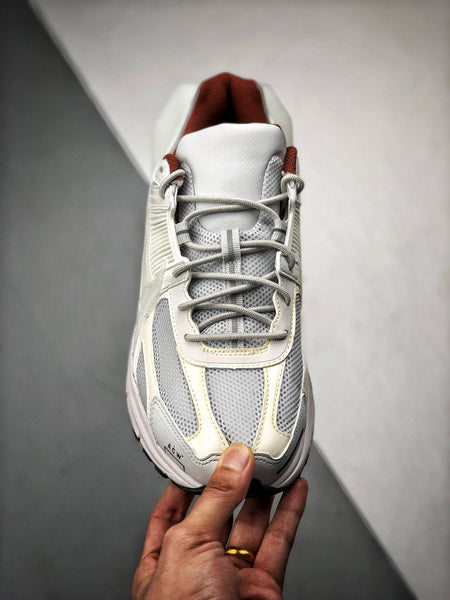 NIKE ZOOM Vomero 5 A-Cold-Wall