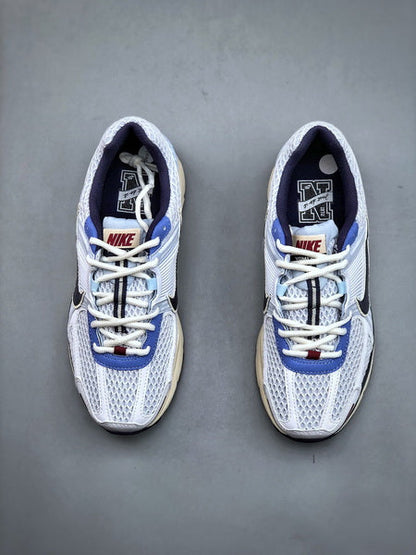 NIKE ZOOM Vomero 5