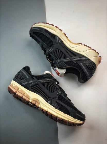 NIKE ZOOM Vomero 5