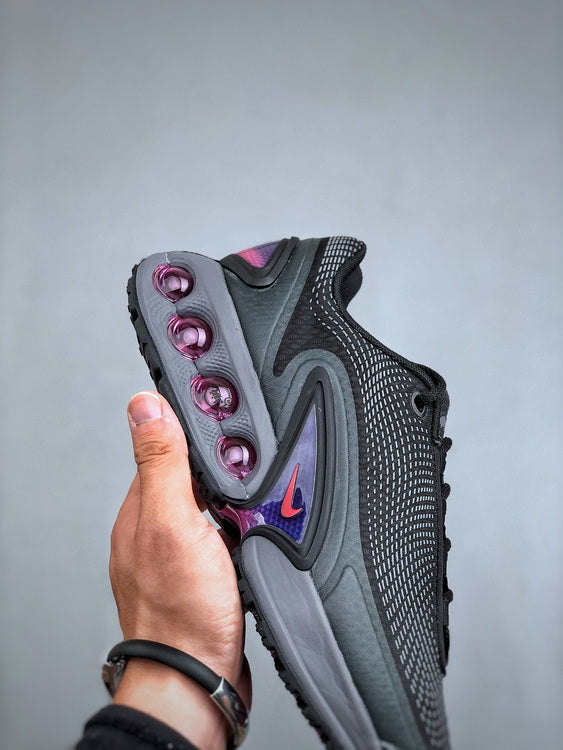 NIKE Air Max DN Noir Violet