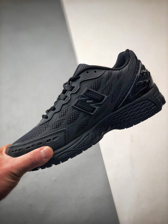 New Balance 1906 FULL BLACK