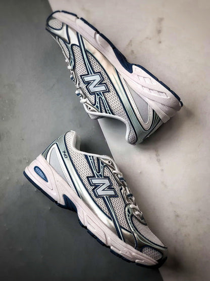 New Balance 740
