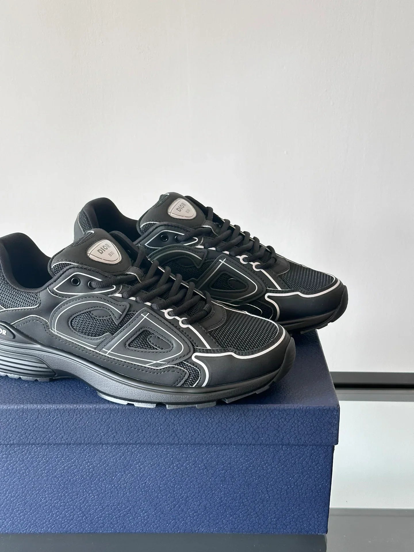 DIOR B30 TRIPLE BLACK