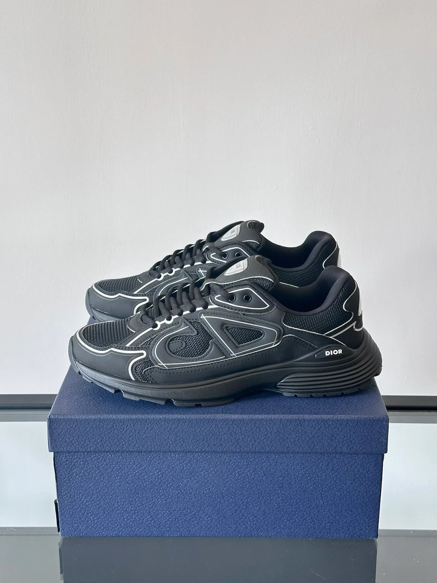 DIOR B30 TRIPLE BLACK