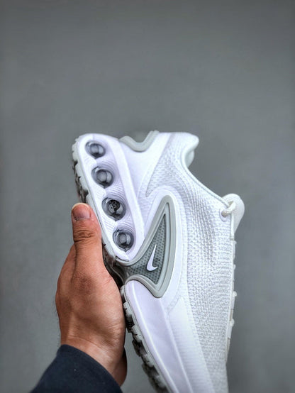 NIKE Air Max DN Blanc