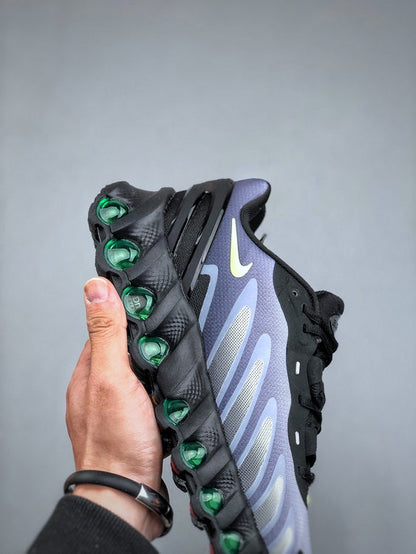 NIKE Air Max DN 8