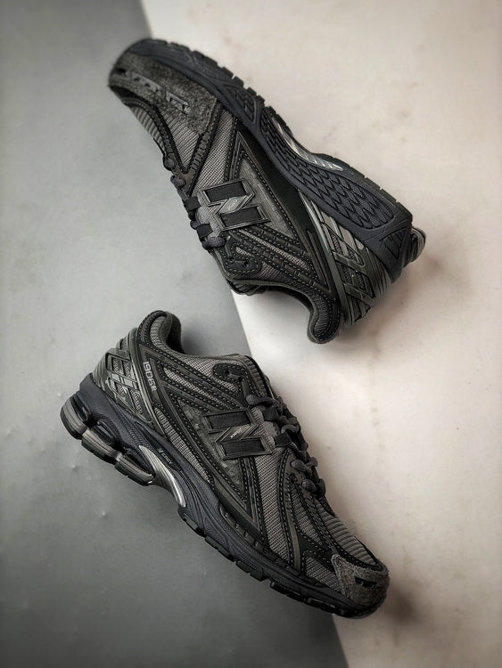 New Balance 1906R