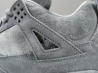 JORDAN 4 x KAWS GRIS