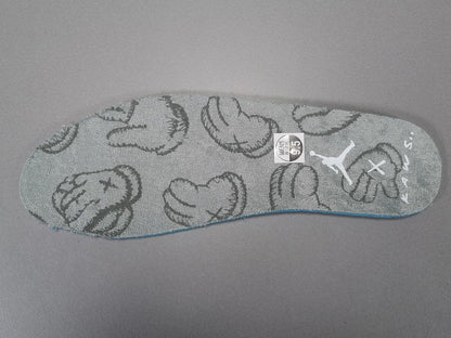 JORDAN 4 x KAWS GRIS