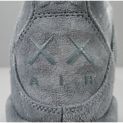 JORDAN 4 x KAWS GRIS